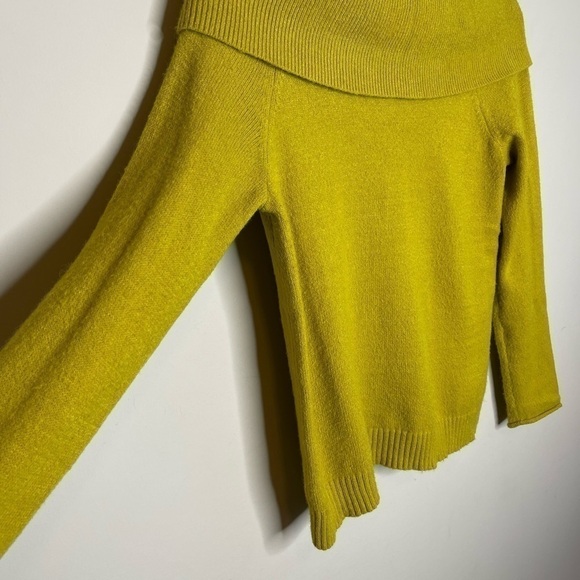 𝅺anthropologie shelby off the shoulder pullover sweater - Picture 5 of 6